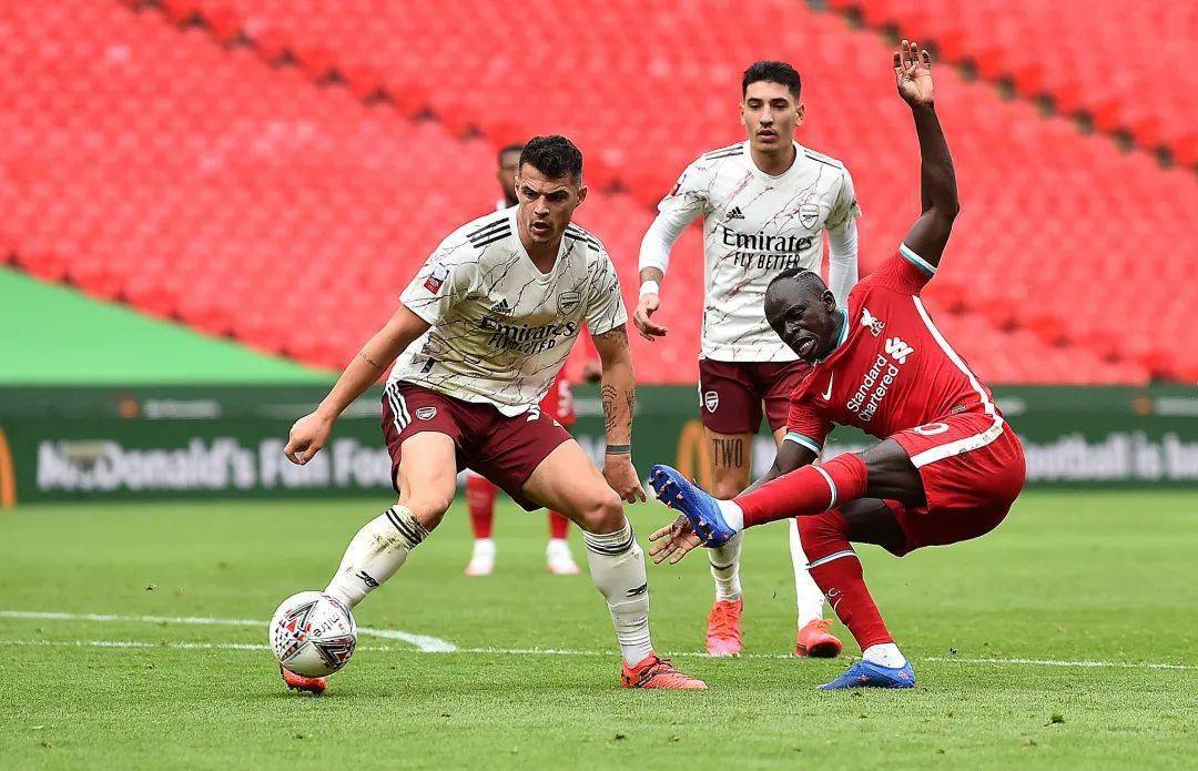 利物浦训练开放日，国际比赛日调整名单引欢呼，社区盾在即，心理建设被强调-爱游戏官方网站